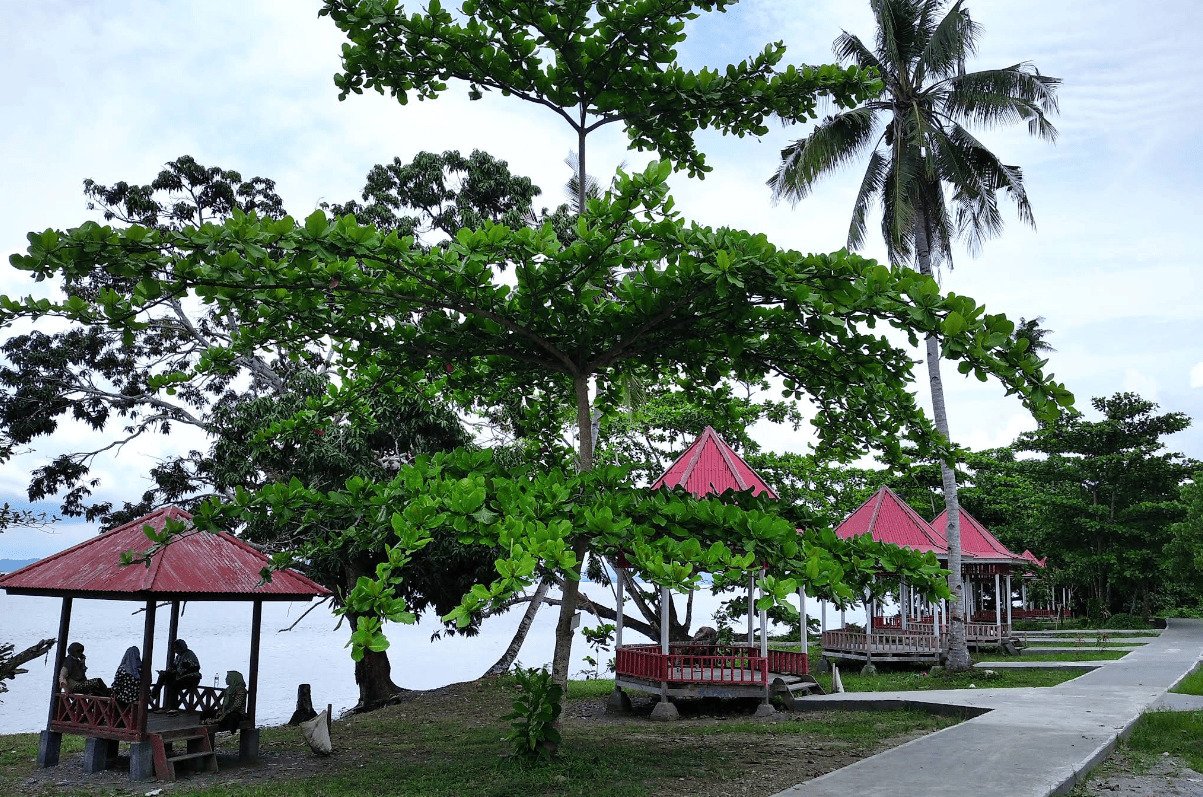 Pantai Umamoi